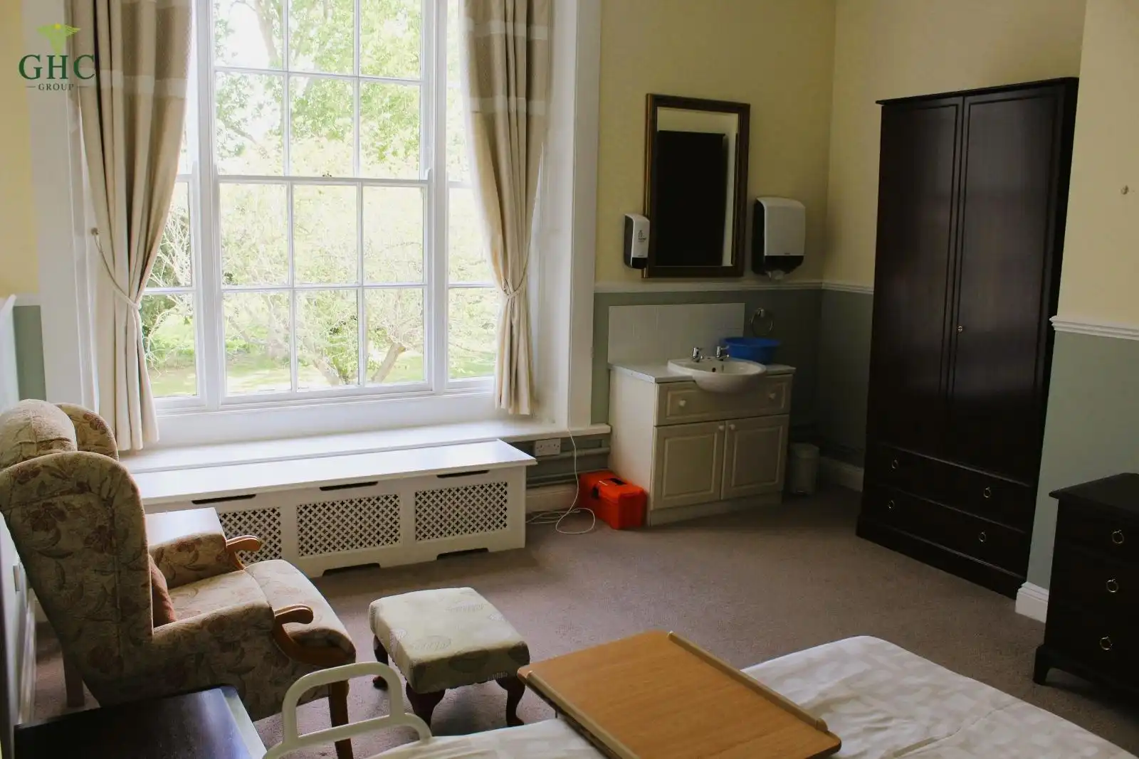A bedroom at Oakwood Lodge